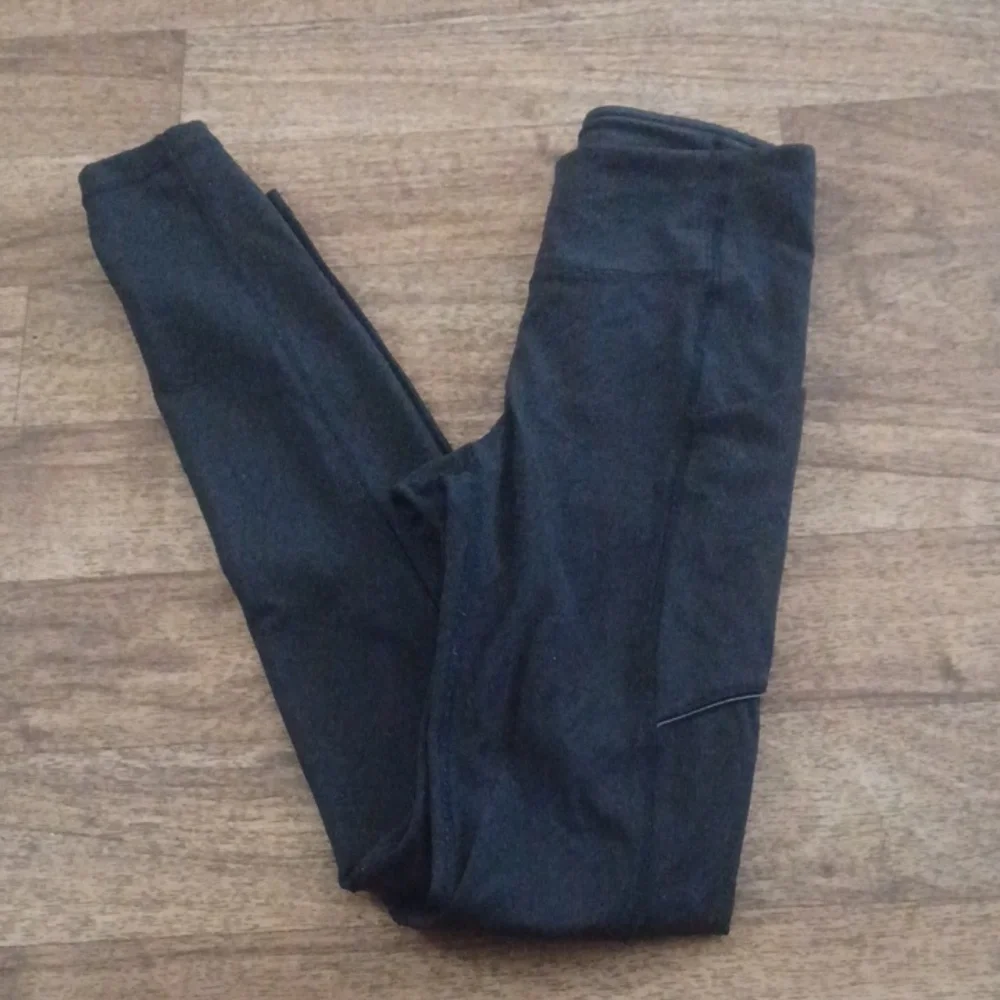 Lululemon Black Leggings Size 2_9